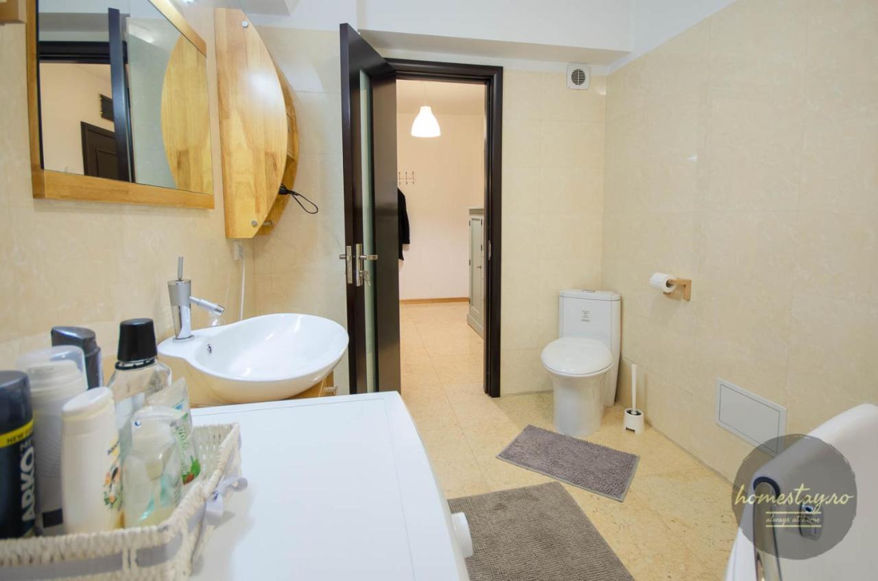 Homestay Отопени Экстерьер фото