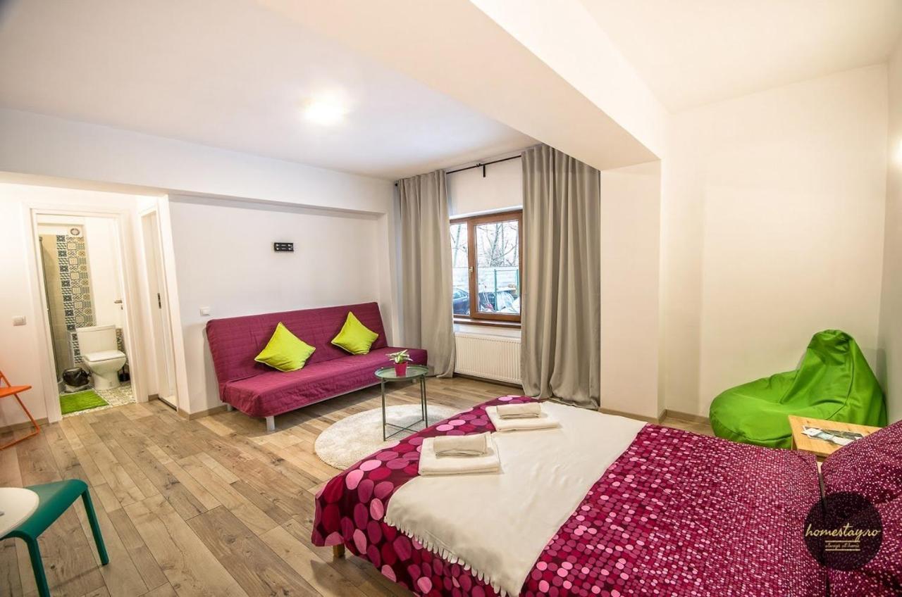 Homestay Отопени Экстерьер фото