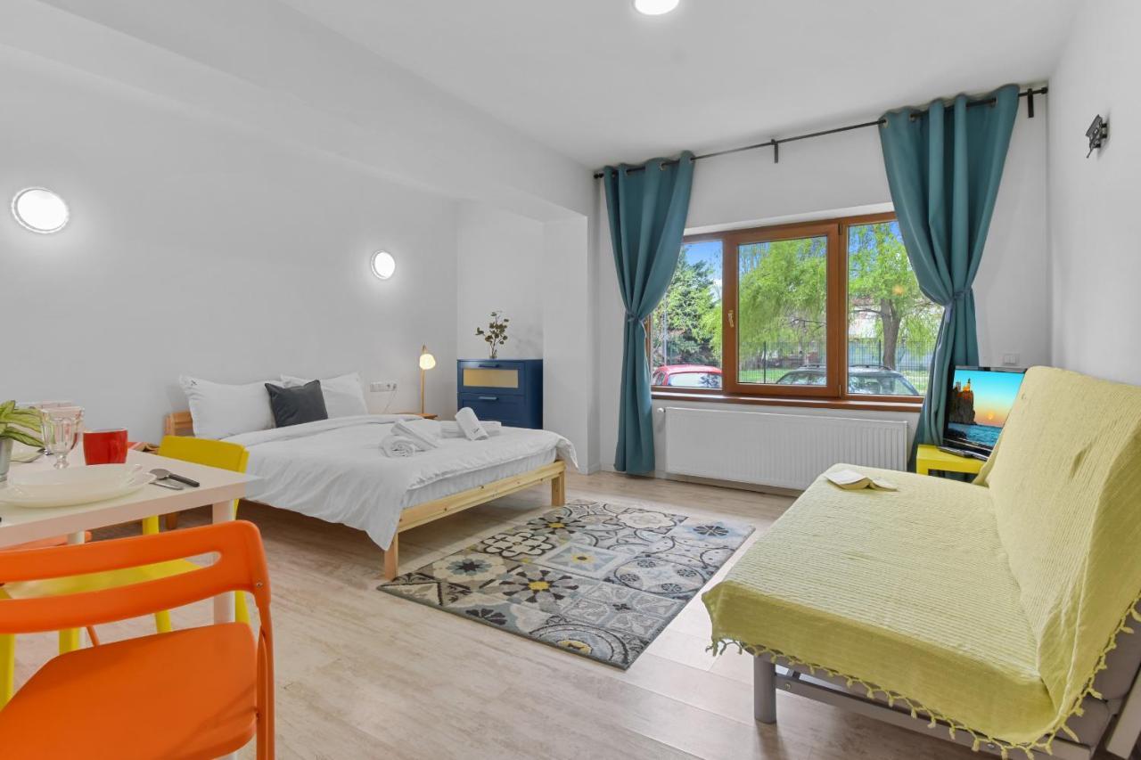 Homestay Отопени Экстерьер фото