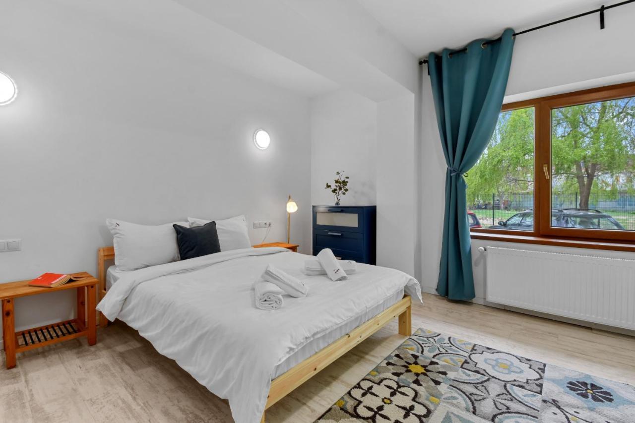 Homestay Отопени Экстерьер фото