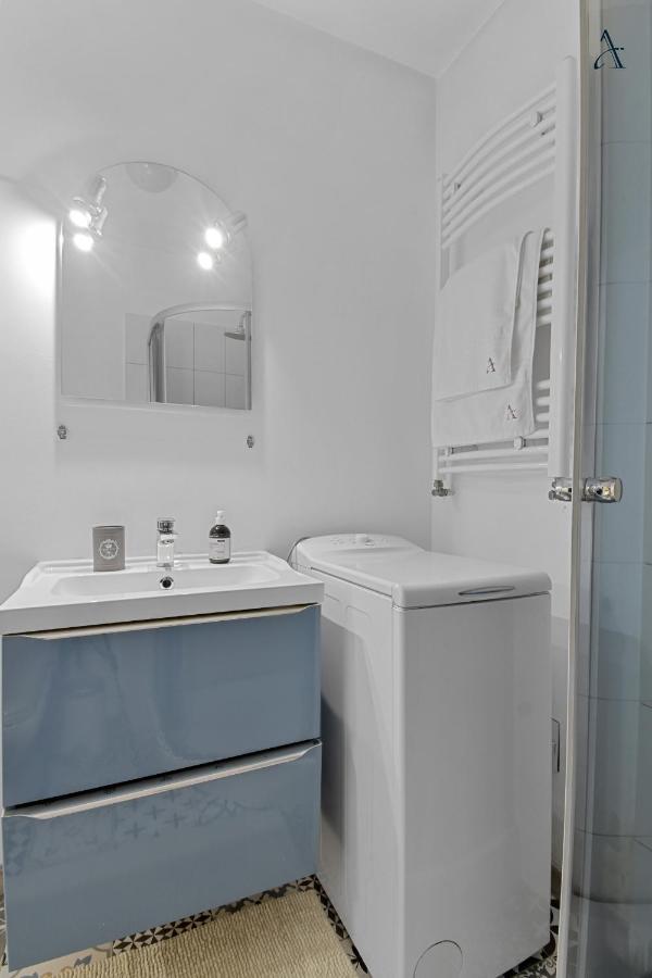 Homestay Отопени Экстерьер фото